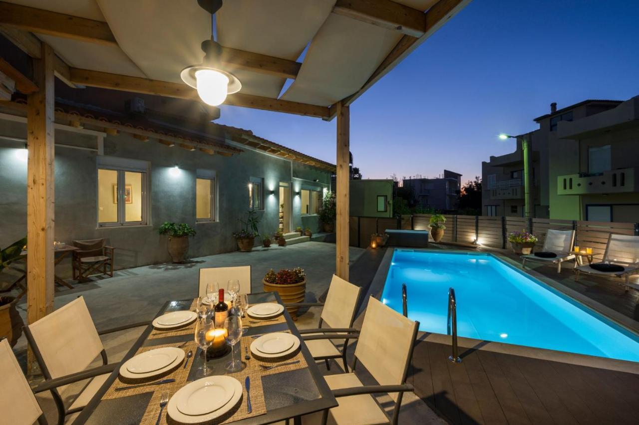Villa Roxanne Galatas  Exterior photo